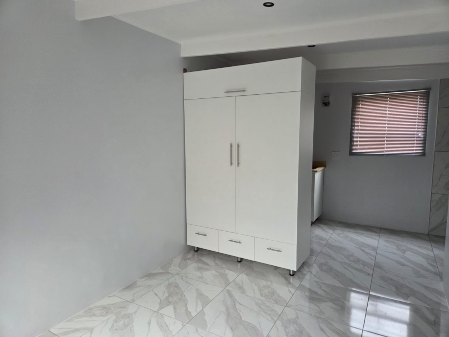 To Let 0 Bedroom Property for Rent in Goodwood Estate Western Cape